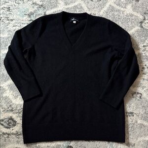 Soft by Naadam Cashmere V Neck Sweater